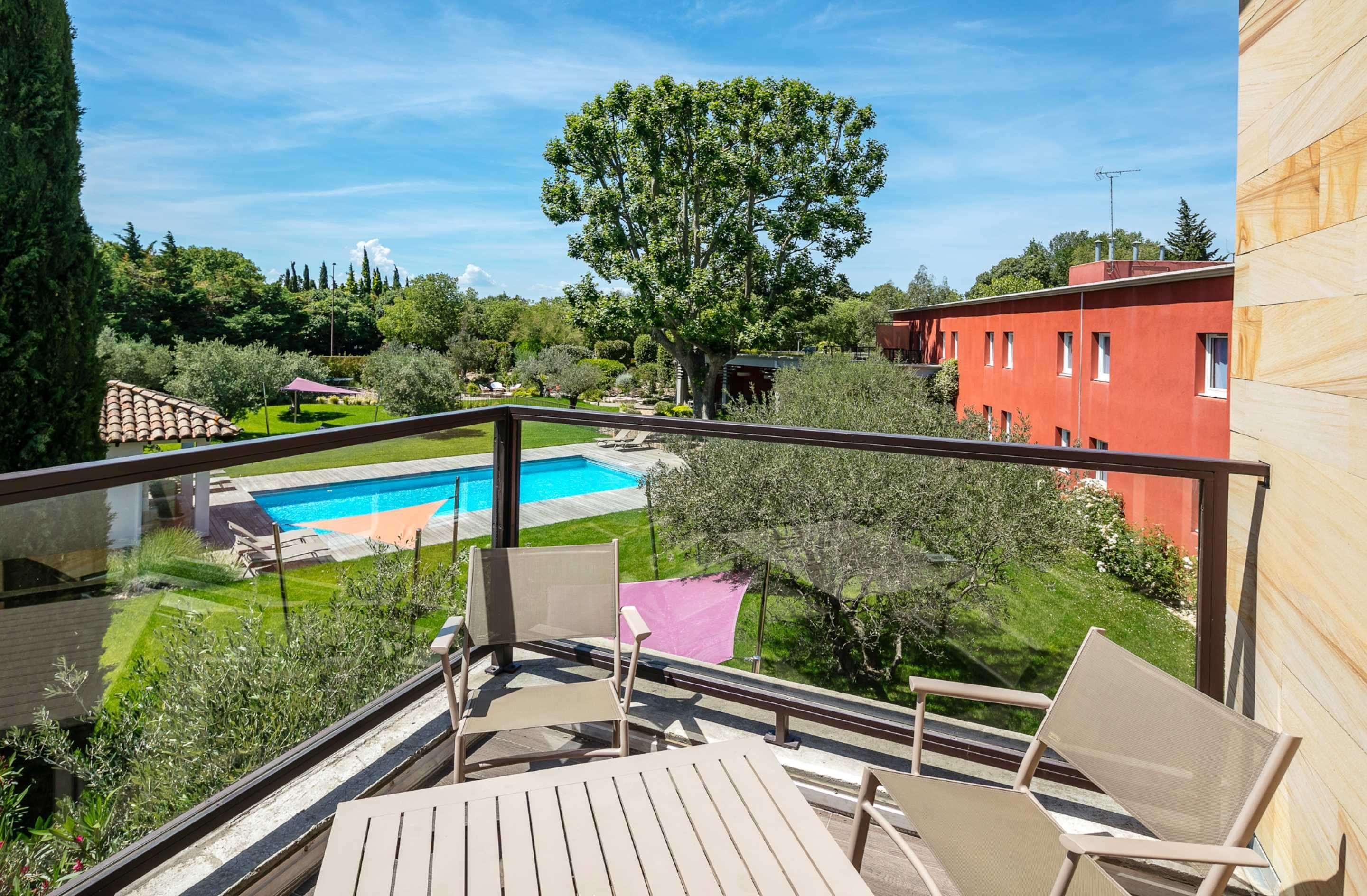 Best Western Plus Le Lavarin Авиньон Экстерьер фото