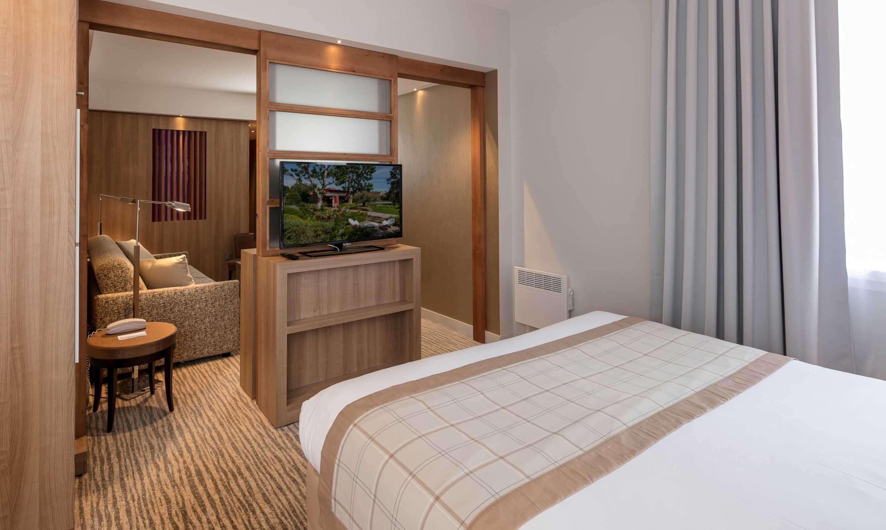 Best Western Plus Le Lavarin Авиньон Экстерьер фото