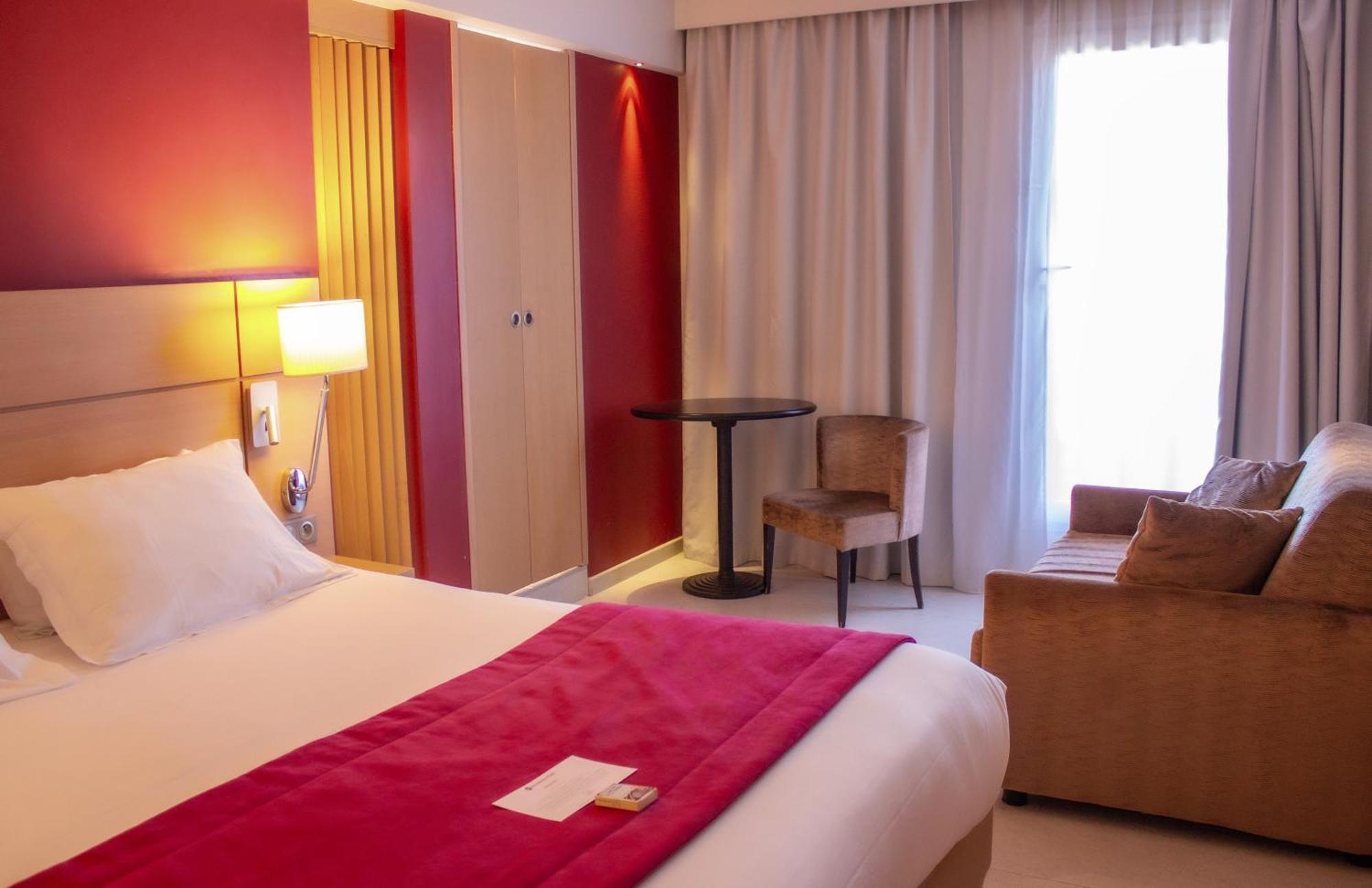 Best Western Plus Le Lavarin Авиньон Экстерьер фото